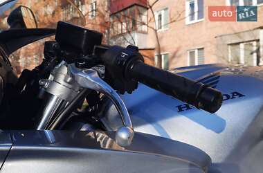 Мотоцикл Спорт-туризм Honda VFR 800F Interceptor 2004 в 
