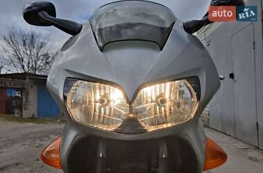 Мотоцикл Спорт-туризм Honda VFR 800F Interceptor 1998 в 