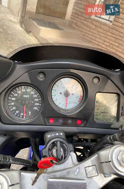 Мотоцикл Спорт-туризм Honda VFR 800F Interceptor 2000 в 