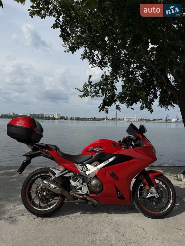 Мотоцикл Спорт-туризм Honda VFR 800F Interceptor 2014 в Дніпрі
