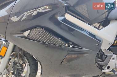 Мотоцикл Спорт-туризм Honda VFR 800F Interceptor 2008 в 