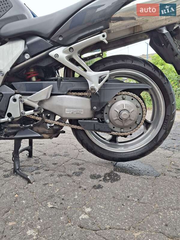Мотоцикл Спорт-туризм Honda VFR 800F Interceptor 2002 в Каневі