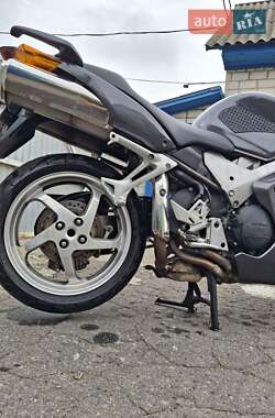 Мотоцикл Спорт-туризм Honda VFR 800F Interceptor 2002 в 