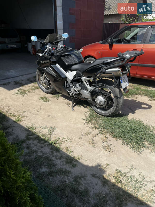 Мотоцикл Спорт-туризм Honda VFR 800F Interceptor 2008 в Лохвиці фото 6 Мотоцикл Спорт-туризм Honda VFR 800F Interceptor 2008 в Лохвиці