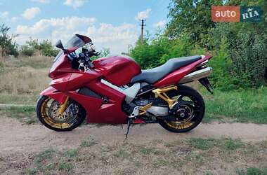 Мотоцикл Спорт-туризм Honda VFR 800F Interceptor 2003 в 