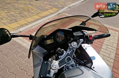 Мотоцикл Спорт-туризм Honda VFR 800F Interceptor 2005 в 