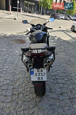 Мотоцикл Спорт-туризм Honda VFR 800F Interceptor 2006 в 