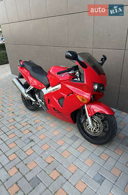 Мотоцикл Спорт-туризм Honda VFR 800F Interceptor 1999 в 