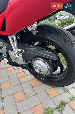Мотоцикл Спорт-туризм Honda VFR 800F Interceptor 1999 в 
