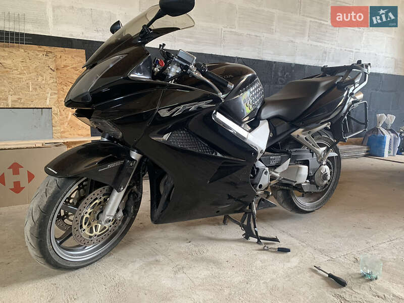 Мотоцикл Спорт-туризм Honda VFR 800F Interceptor 2008 в Лохвиці фото 2 Мотоцикл Спорт-туризм Honda VFR 800F Interceptor 2008 в Лохвиці