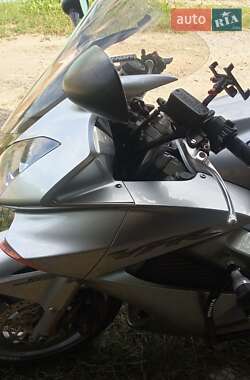 Мотоцикл Спорт-туризм Honda VFR 800F Interceptor 2004 в 