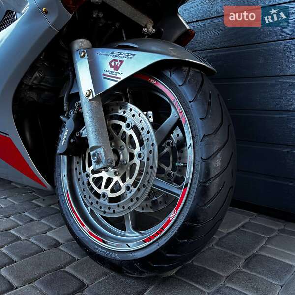 Мотоцикл Спорт-туризм Honda VFR 800F Interceptor 2006 в Белой Церкви фото 9 Мотоцикл Спорт-туризм Honda VFR 800F Interceptor 2006 в Белой Церкви