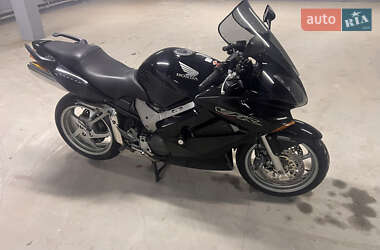 Мотоцикл Спорт-туризм Honda VFR 800F Interceptor 2002 в Киеве
