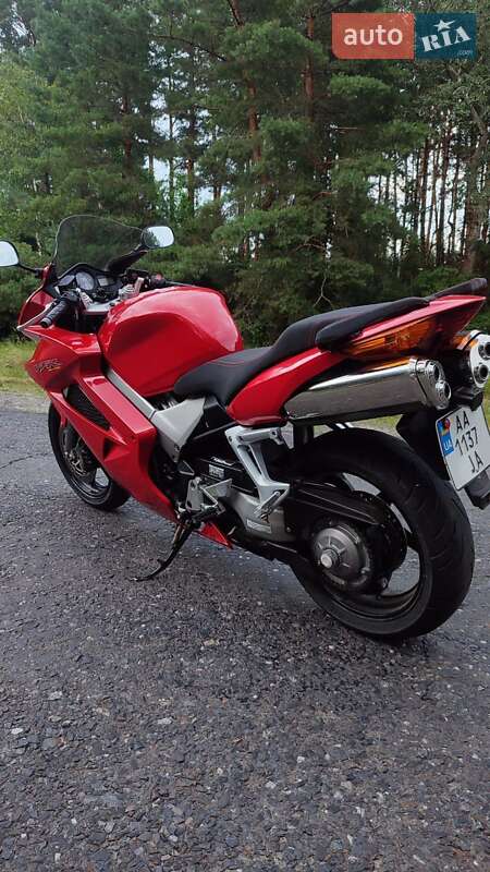 Мотоцикл Туризм Honda VFR 800F Interceptor 2003 в Гадяче фото 4 Мотоцикл Туризм Honda VFR 800F Interceptor 2003 в Гадяче