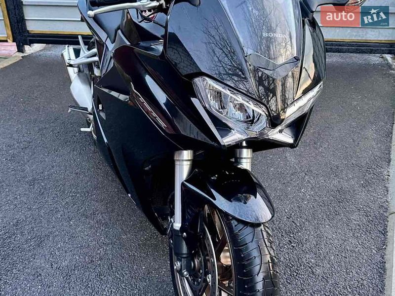 Honda VFR 800F Interceptor 2017 Honda VFR 800F Interceptor 2017