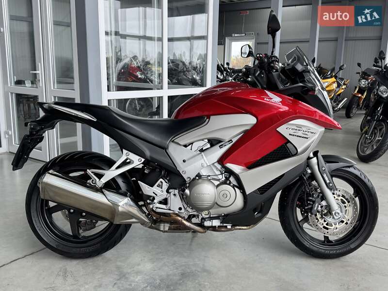 Мотоцикл Багатоцільовий (All-round) Honda VFR 800X Crossrunner 2011 в Хмельницькому