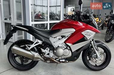 Мотоцикл Многоцелевой (All-round) Honda VFR 800X Crossrunner 2011 в 