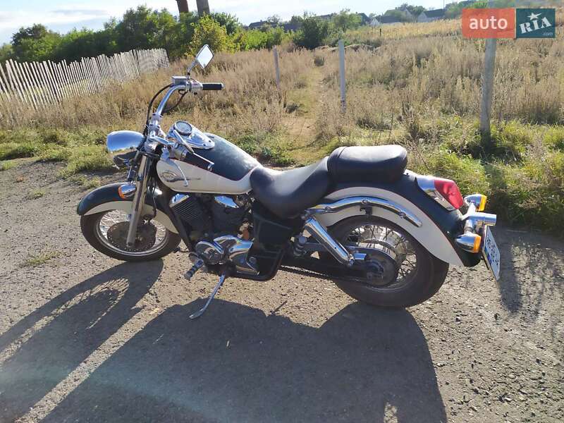 Мотоцикл Чоппер Honda VT 400 1997 в Сарнах