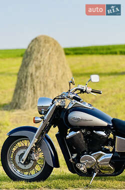 Мотоцикл Круизер Honda VT 750 Shadow 2003 в 