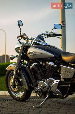Мотоцикл Круизер Honda VT 750 Shadow 2003 в 