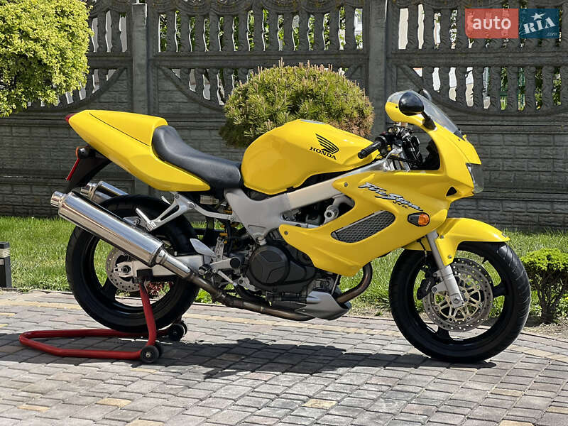 Мотоцикл Спорт-туризм Honda VTR 1000 2002 в Буську