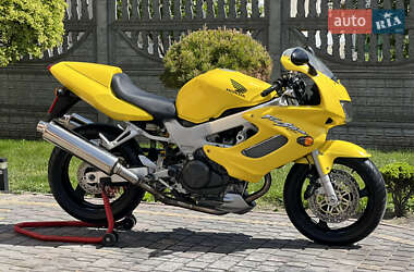 Мотоцикл Спорт-туризм Honda VTR 1000 2002 в 