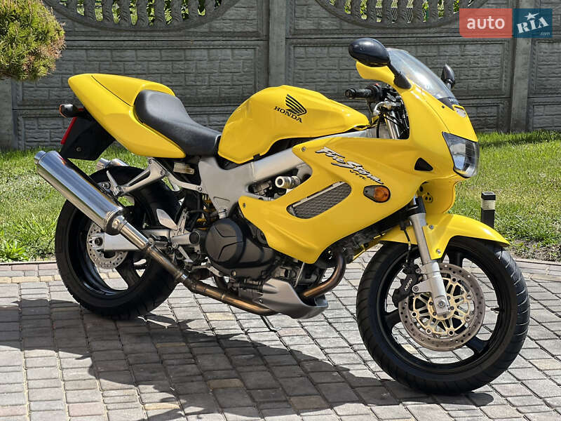 Мотоцикл Спорт-туризм Honda VTR 1000 2002 в Буську