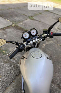 Мотоцикл Без обтекателей (Naked bike) Honda VTR 250 2007 в 
