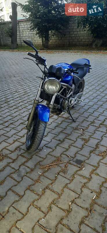Мотоцикл Классік Honda VTR 250 1999 в Сокирянах