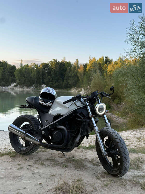 Honda VTR 250 1998