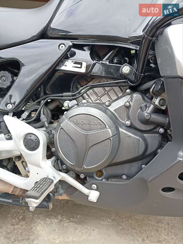 Мотоцикл Багатоцільовий (All-round) Honda XL 1000V Varadero 2003 в Миронівці фото 9 Мотоцикл Багатоцільовий (All-round) Honda XL 1000V Varadero 2003 в Миронівці