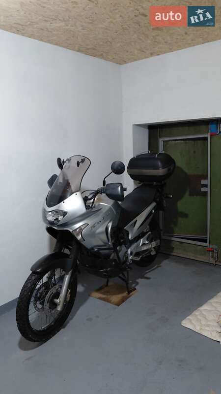 Мотоцикл Туризм Honda XL 650V Transalp 2006 в Чорткове фото Мотоцикл Туризм Honda XL 650V Transalp 2006 в Чорткове