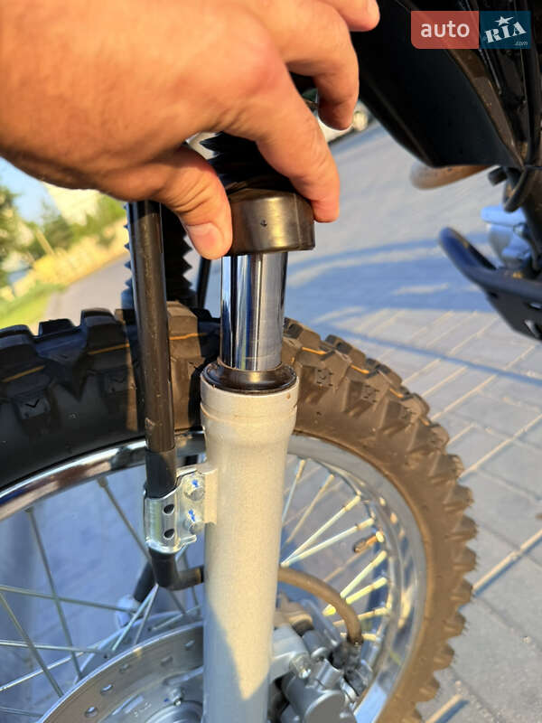 Мотоцикл Внедорожный (Enduro) Honda XR 150L 2022 в Днепре