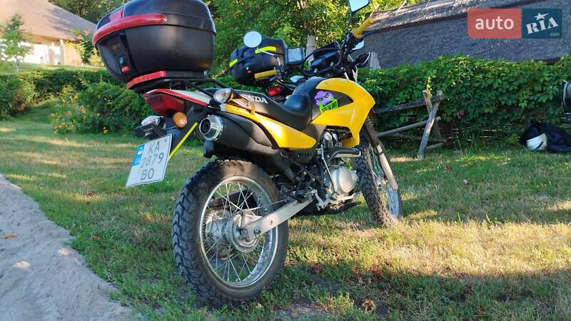 Мотоцикл Внедорожный (Enduro) Honda XR 150L 2014 в 