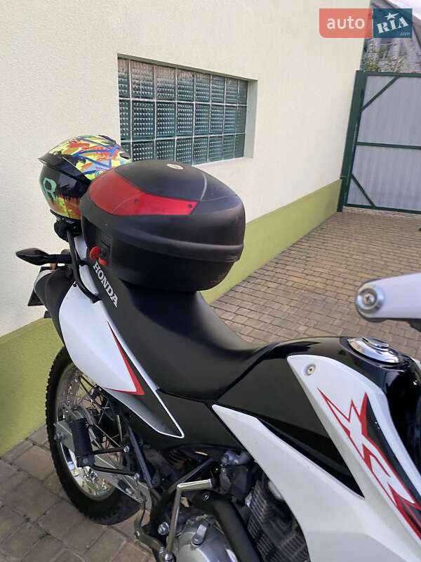 Мотоцикл Кросс Honda XR 150L 2015 в Киеве