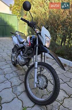 Мотоцикл Позашляховий (Enduro) Honda XR 150L 2014 в Львові