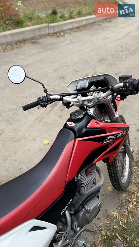 Мотоцикл Внедорожный (Enduro) Honda XR 230 2006 в Днепре