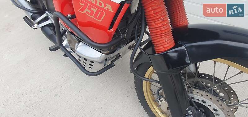 Мотоцикл Внедорожный (Enduro) Honda XRV 750 Africa Twin 1992 в Чернигове фото 13 Мотоцикл Внедорожный (Enduro) Honda XRV 750 Africa Twin 1992 в Чернигове