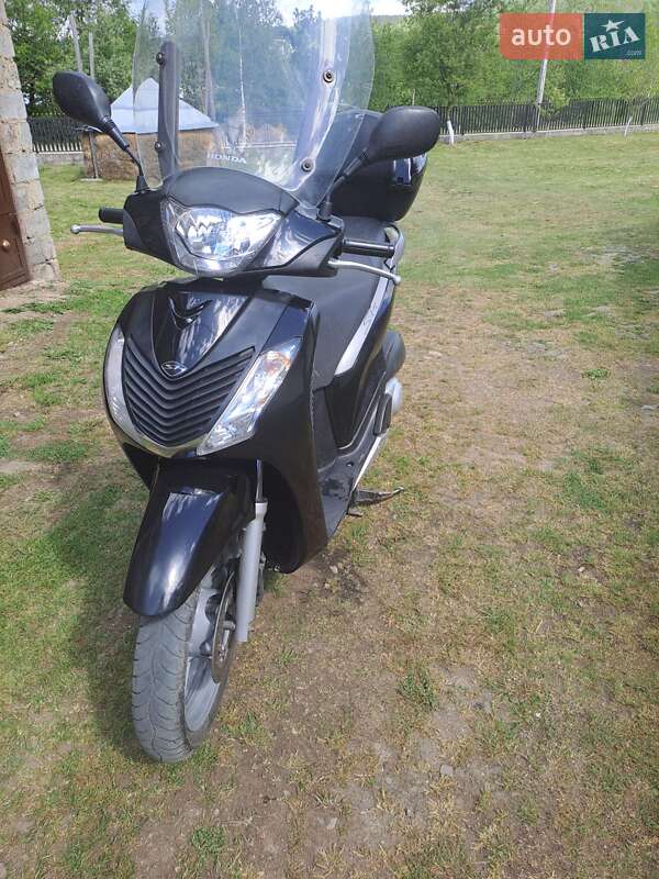 Скутер Hongda Люкс 2012 в Ивано-Франковске