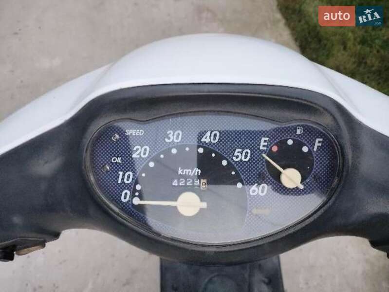 Мопеди Hongda Люкс 2000 в Чорткові