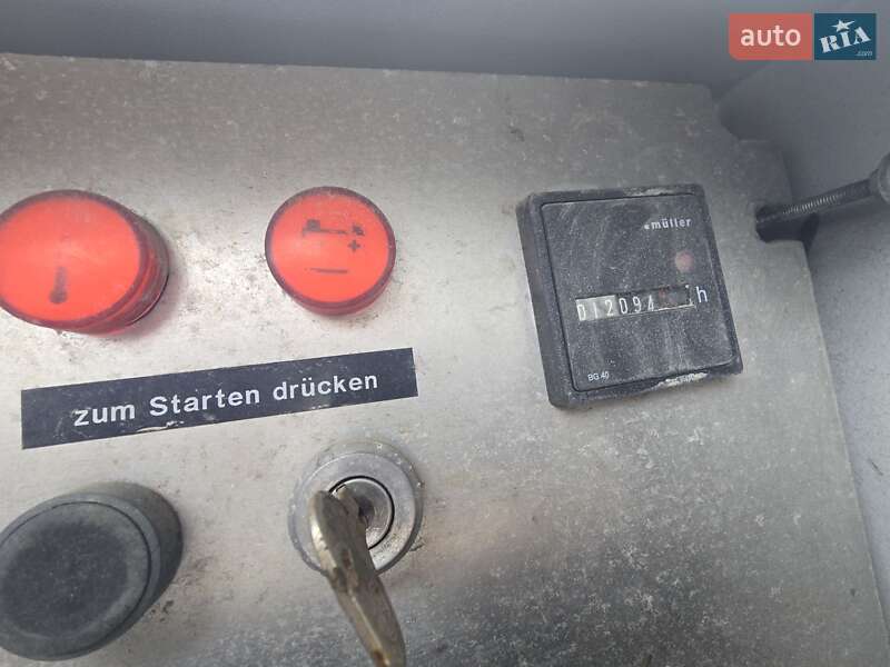 Бетономешалка (Миксер) полуприцеп HTF HWA 2008 в Одессе фото 8 Бетономешалка (Миксер) полуприцеп HTF HWA 2008 в Одессе