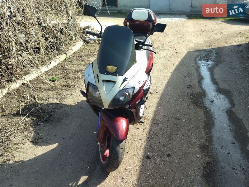 Макси-скутер Huatian HT 2008 в Запорожье