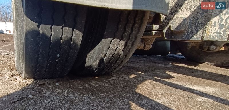 Контейнеровоз Hueffermann HSA 2000 в Ровно