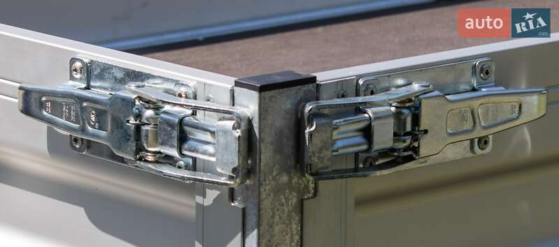 Легковой прицеп Humbaur HU 2025 в Киеве