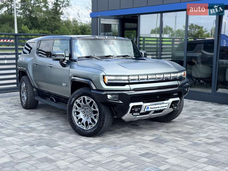 Hummer EV SUV 2024