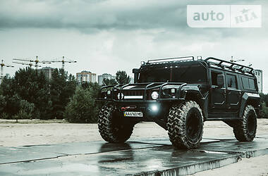 Внедорожник / Кроссовер Hummer H1 1998 в Киеве