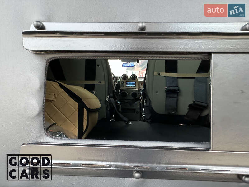 Внедорожник / Кроссовер Hummer H2 2003 в Одессе