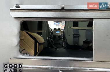 Внедорожник / Кроссовер Hummer H2 2003 в 
