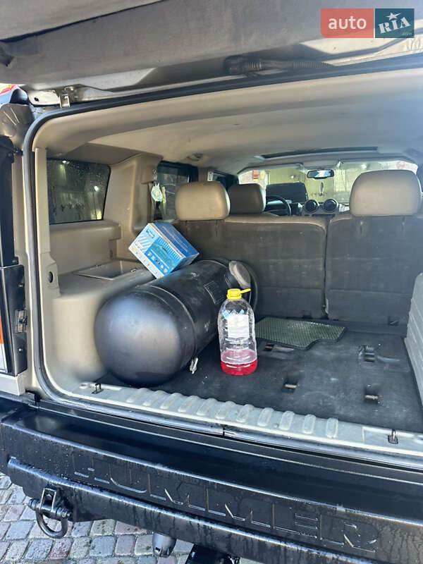 Внедорожник / Кроссовер Hummer H2 2003 в Тернополе фото 10 Внедорожник / Кроссовер Hummer H2 2003 в Тернополе