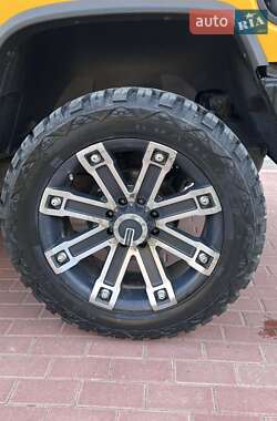Внедорожник / Кроссовер Hummer H2 2003 в 